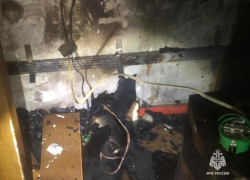 В Шахтах случился пожар в многоквартирном доме из-за неисправного чайника
