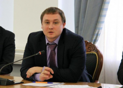 Сотрудник «Газпрома» Павел Бережной в гордуме представляет Кировский район