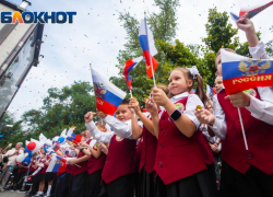 Ростовчане рассказали, сколько денег потратят на подарок учителям