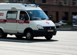 В центре Ростова 27-летняя девушка после ссоры с мужем выпала из окна и разбилась
