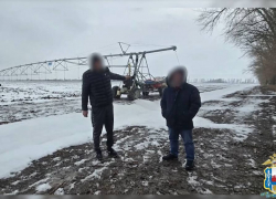 На Дону поймали воришек, которые крали электрокабель с дождевальных машин и сдавали на металлолом 