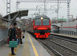 Опасно бесхозная сумка вызвала переполох в электричке «Ростов-Таганрог»