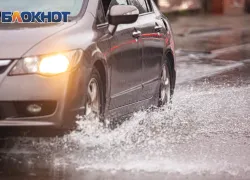 Ростовчан предупредили о действии штормового предупреждения из-за непогоды