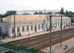 В Ростовской области попросили возобновить движение поездов через Чертково