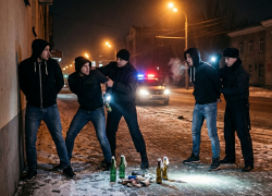 За попытку поджога военкомата коктейлями Молотова трое мужчин получили сроки в Ростове