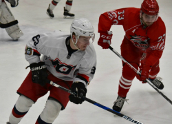 Ростовские хоккеисты подарили своим болельщикам победу в первой игре года