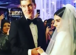 Нападающий «Ростова» Элдор Шомуродов женился на любимой девушке