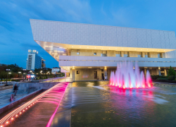 Ростовчанам предложили со скидкой сходить всей семьей в Музыкальный театр с Пушкинской картой