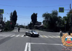 В ДТП «Нивы» и спорткара Porsche в Аксае погибла 78-летняя женщина-пешеход
