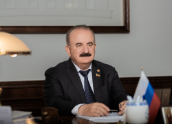 Бесарион Месхи о будущем профессий под влиянием искусственного интеллекта, и о том, кто должен управлять Ростовом, чтобы справиться с его проблемами