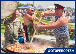 Гости гастрофестиваля в Ростовской области съели тысячу литров ухи