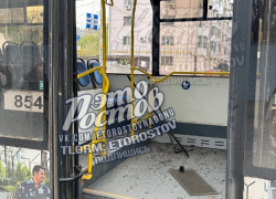 Гонка автобусов в Ростове закончилась жестким ДТП на Нагибина