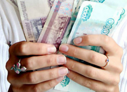 Крупный задаток от покупательницы «вынудил» швею стать мошенницей в Ростове