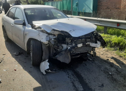 В Батайске подросток за рулем «Шевроле» устроил ДТП, где пострадали дети