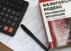 В Новочеркасске мужчина сэкономил на налогах 10 млн рублей