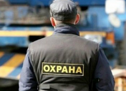 «И далеко везти не надо»: сотрудники ЧОПа толпой избили дебошира в городской больнице Ростова