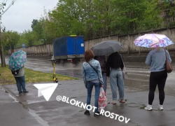 «Люди мокнут под дождём и снегом»: жители Западного в Ростове пожаловались на отсутствие остановок