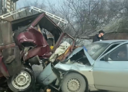 В Ростове после массового ДТП на Фурмановской госпитализировали двух человек