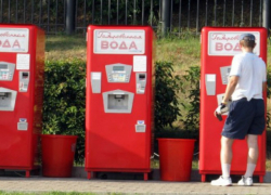 Двое мужчин обворовывали автоматы с питьевой водой в Ростовской области