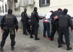 Банду "прокрутивших" миллиард рублей обнальщиков схватил ОМОН в Ростове 