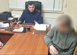 В Ростове допросили напавшего с ножом на девушку и подростка