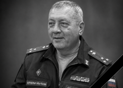 В Ростове нашли мертвым военного комиссара после падения с высоты – источник Блокнот