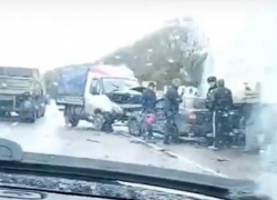Молодая автоледи пострадала в спровоцированной самой же аварии в Ростовской области