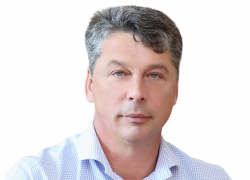 Ростовский депутат на пряниках и булочках зарабатывает почти 4 млн в год и ездит на суперэлитном авто