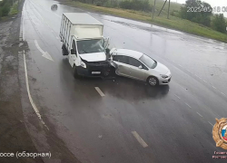 Полиция выясняет причину аварии с тремя пострадавшими из Ростовской области