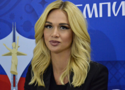 Красавица-посол Лопырева обратилась к бразильской футбольной звезде Неймару в Ростове