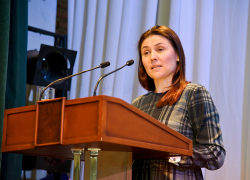 Живущая в одной квартире с бизнесменом Тюриным ростовский депутат Светлана Мананкина официально зарабатывает 9300 рублей в день