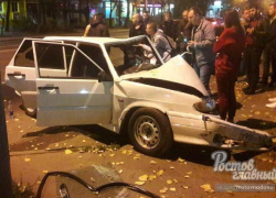 Ночью в центре Ростова погиб водитель ВАЗ