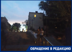 Ростовчане пожаловались на неработающие фонари на Казанской лестнице