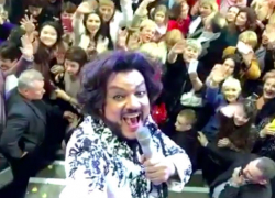 Знаменитый скандал с «розовой кофточкой и сиськами» припомнил в Ростове Филипп Киркоров