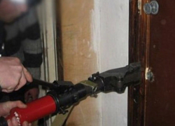 В Ростове тело мужчины несколько дней пролежало в запертом доме