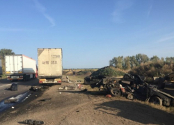 Маленькая девочка и трое взрослых стали жертвами страшной автокатастрофы по дороге в Ростов