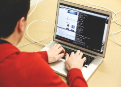 В Ростове осудили хакеров, продававших ревнивым мужьям информацию о похождениях жен