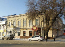 Власти Ростова выставили на продажу три исторических здания