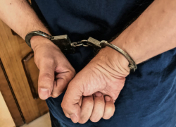 ФСБ в Ростовской области задержали зампрокурора Таганрога за взятку