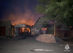 Дончанин получил сильные ожоги в результате крупного пожара в Ростовской области 