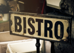 В Ростове и области с 1 марта все вывески будут на русском языке