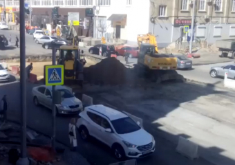 Сумасшедшие пробки ждут ростовчан в конце рабочего дня на Ворошиловском проспекте