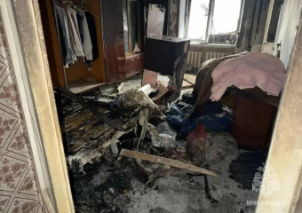 В Ростове пожарные спасли 95-летнего мужчину из горящей квартиры