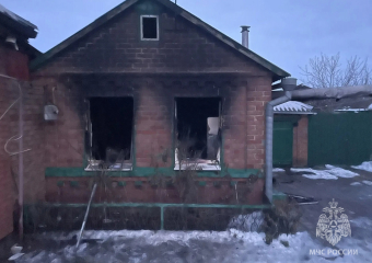 Заснувший с сигаретой мужчина погиб на пожаре в доме под Ростовом