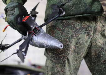 Операторы дронов уничтожили бронетехнику условного противника в ходе обучения на полигоне ЮВО