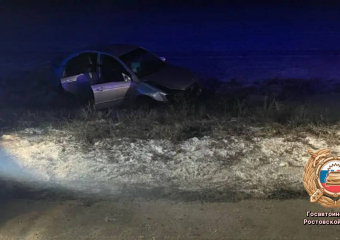 Взрослый и ребенок пострадали в ДТП с опрокидыванием под Ростовом