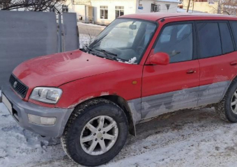 Дончанин попытался сжечь машину нового возлюбленного своей бывшей