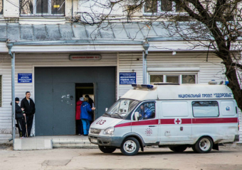 В Ростовской области мужчина задавил машиной сына