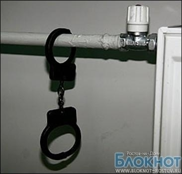В Волгодонске преступники две недели держали пенсионера в запертой квартире