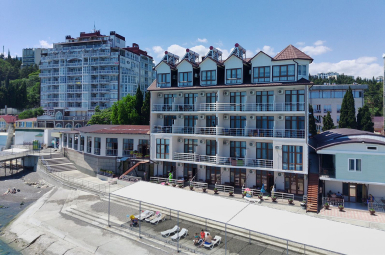 Отель «Островок» (г. Алушта) - бронь номеров открыта! 